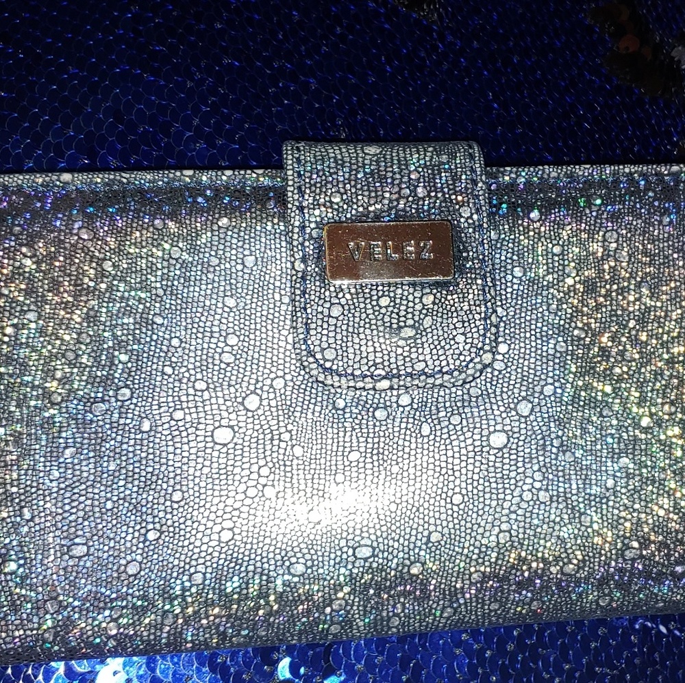 🦄 Holographic Wallet By Velez